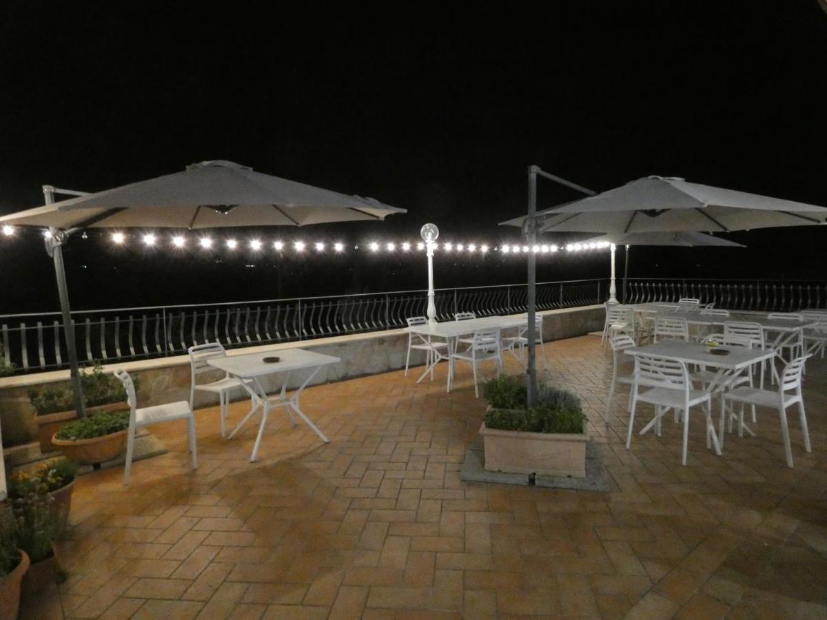 I Due Melograni Agriresort Tarano Екстериор снимка