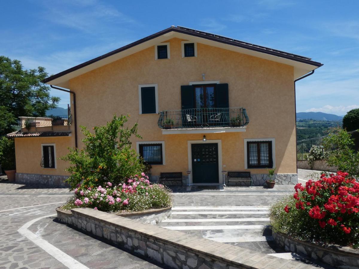 I Due Melograni Agriresort Tarano Екстериор снимка