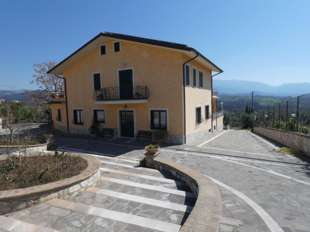 I Due Melograni Agriresort Tarano Екстериор снимка
