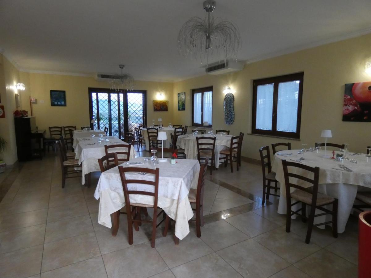 I Due Melograni Agriresort Tarano Екстериор снимка